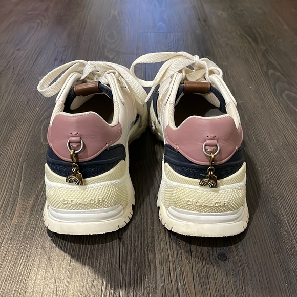 Coach C143 Runner - Picture 3 of 4